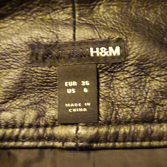 H&M Genuine Black Leather Skirt sz 6 tea length - Picture 8 of 9